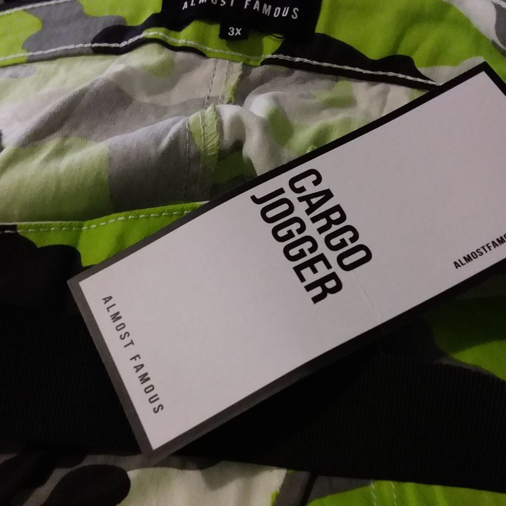 Almost Famous Lime Green Camo Cargo Pants size 3x